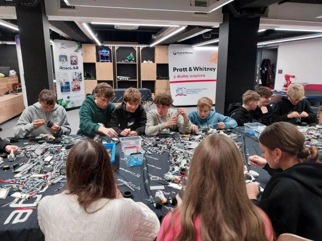 5510022071260408529220426933331132409809446n